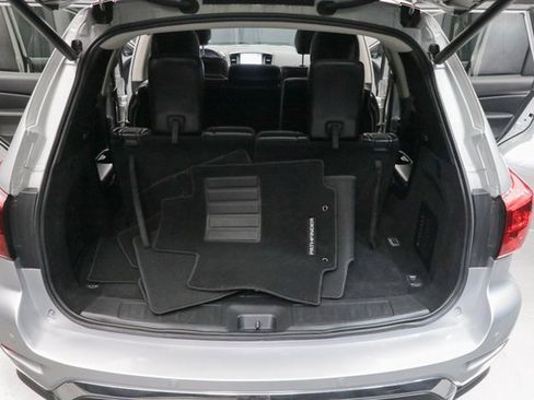 Used 2020 Nissan Pathfinder SL image 14