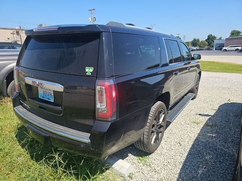 Used 2019 GMC Yukon XL Denali AWD/4WD image 8