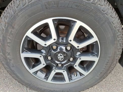 Used 2018 Toyota Tundra SR5 w/ TRD Off Road Package AWD/4WD image 7
