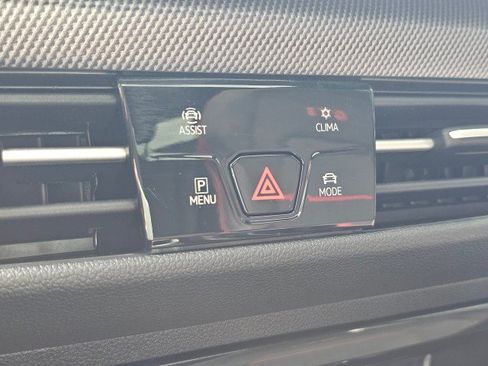 Certified 2025 Volkswagen GTI SE FWD image 34