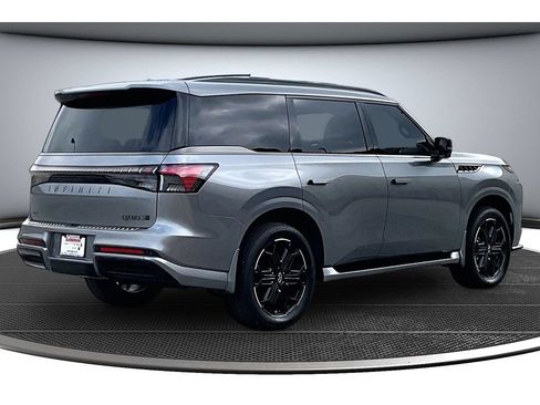 Used 2026 INFINITI QX80 4WD w/ Sport Exterior Package image 18