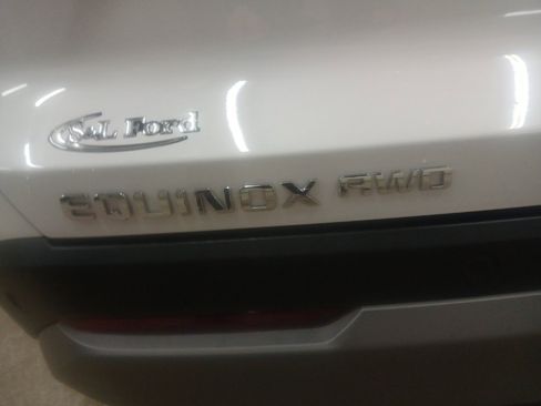 Used 2025 Chevrolet Equinox LT image 9