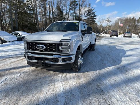 New 2026 Ford F450 XLT w/ XLT Premium Package image 3