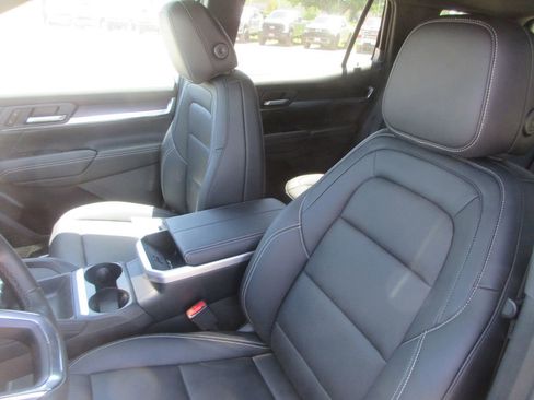 New 2026 GMC Terrain Elevation w/ Elevation Premium Package FWD image 11