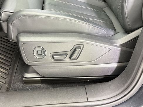 Used 2025 Audi Q5 Premium Plus w/ Premium Plus image 14