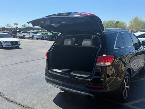Used 2018 Kia Sorento EX FWD image 36