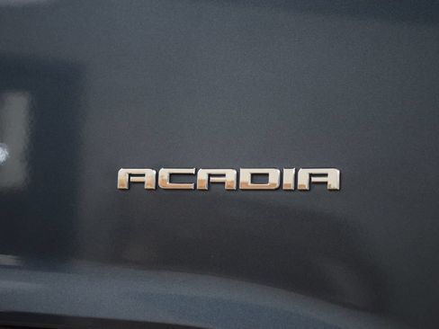 Used 2019 GMC Acadia SLT w/ LPO, Cargo Package AWD/4WD image 16