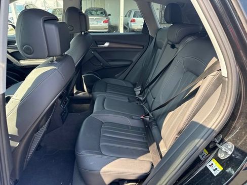 Used 2023 Audi Q5 2.0T Premium Plus w/ Premium Plus Package AWD/4WD image 12