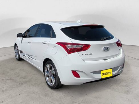 Used 2013 Hyundai Elantra GT w/ Touch & Go Pkg FWD image 3