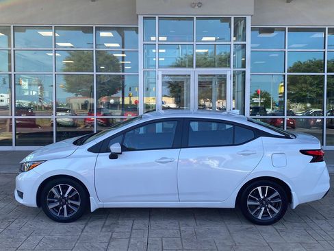 Certified 2025 Nissan Versa SV w/ Trunk Package FWD image 4