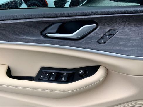 New 2026 Jeep Grand Cherokee Limited RWD image 16