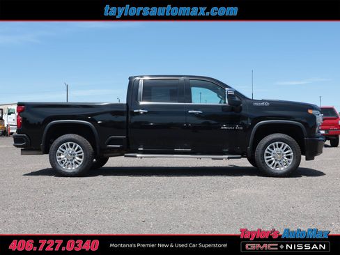 Used 2021 Chevrolet Silverado 3500 High Country AWD/4WD image 3