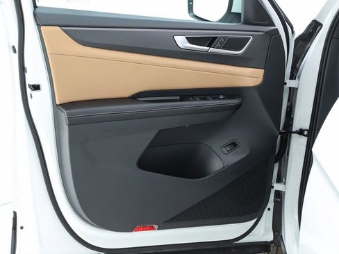 New 2026 Volkswagen Atlas Cross Sport SEL image 18