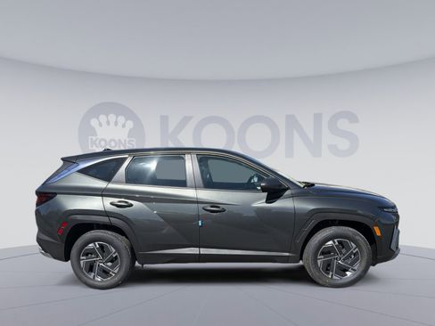 New 2026 Hyundai Tucson Blue SE image 8