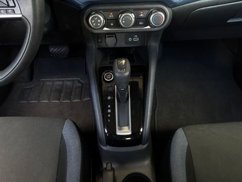 Used 2025 Nissan Versa SV FWD image 14