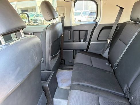 Used 2011 Toyota FJ Cruiser 4WD w/ Convenience Pkg image 21