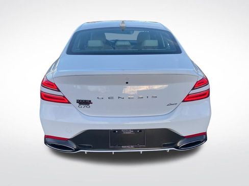 Used 2025 Genesis G70 2.5T image 6