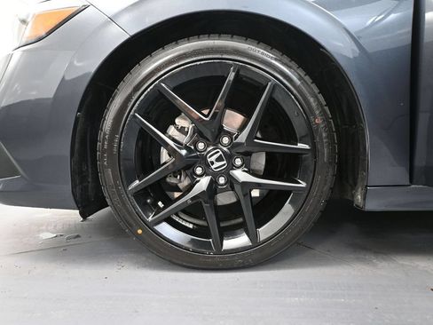 Used 2023 Honda Civic Sport image 16