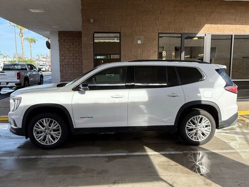 Certified 2024 GMC Acadia Elevation image 2