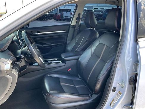Used 2023 Nissan Altima 2.5 SR FWD image 18