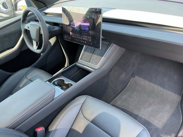 Used 2026 Tesla Model Y 2WD image 22