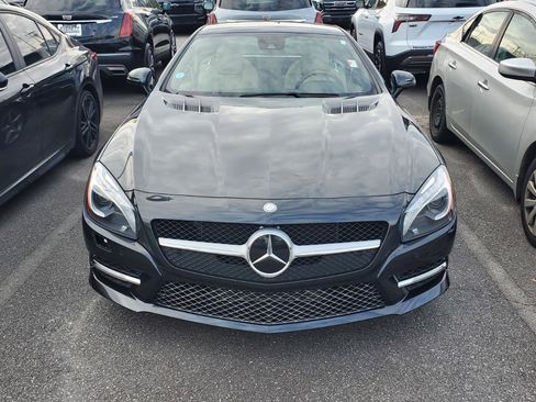 Used 2013 Mercedes-Benz SL 550 image 2