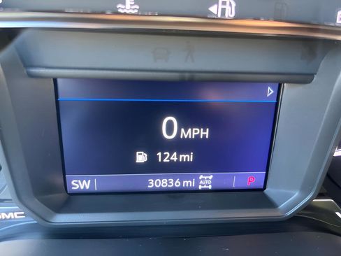 Used 2022 GMC Sierra 2500 AT4 w/ Gooseneck/5TH Wheel Package image 24