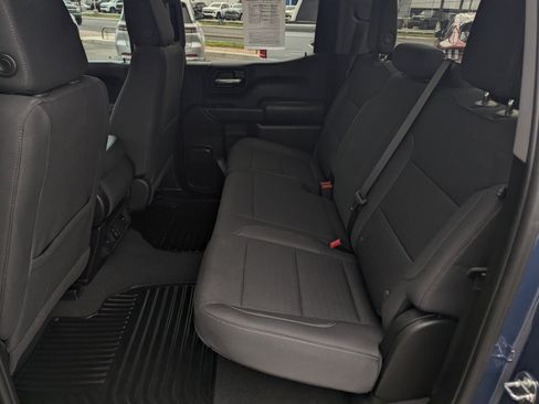 Used 2024 Chevrolet Silverado 1500 Custom w/ Turbomax Blackout Package AWD/4WD image 9