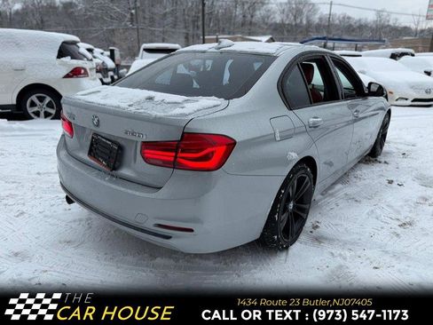 Used 2017 BMW 320i xDrive Sedan image 9