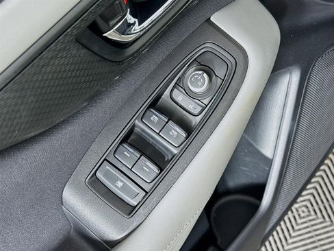 Used 2022 Subaru Outback Premium image 19