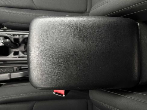 Used 2022 Jeep Gladiator Willys image 30