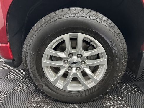 Used 2022 Chevrolet Silverado 1500 RST AWD/4WD image 35