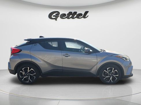 Used 2019 Toyota C-HR XLE image 27