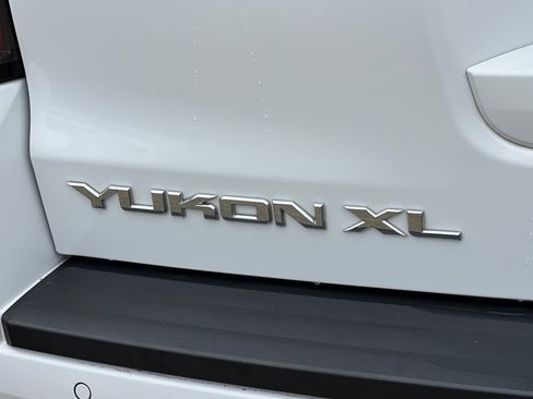 Used 2019 GMC Yukon XL SLT image 29