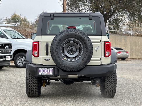 New 2025 Ford Bronco Base w/ Sasquatch Package image 4