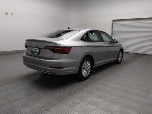 Used 2019 Volkswagen Jetta SE image 9