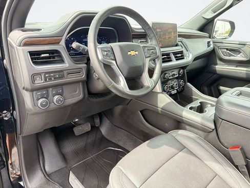 Used 2023 Chevrolet Tahoe Premier AWD/4WD image 27