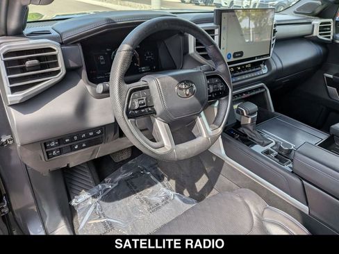 Used 2023 Toyota Tundra Platinum AWD/4WD image 2