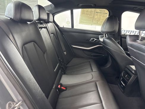 Used 2025 BMW 330i xDrive Sedan image 24