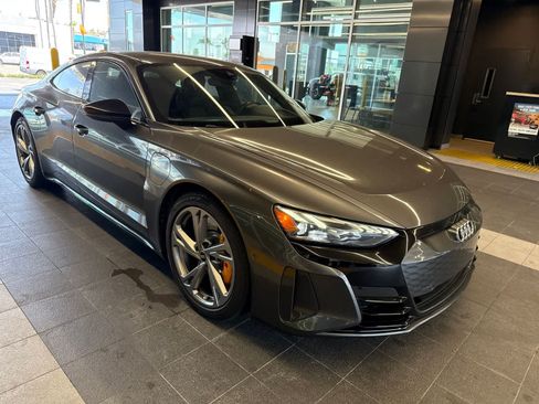 Used 2022 Audi RS e-tron GT AWD/4WD image 9