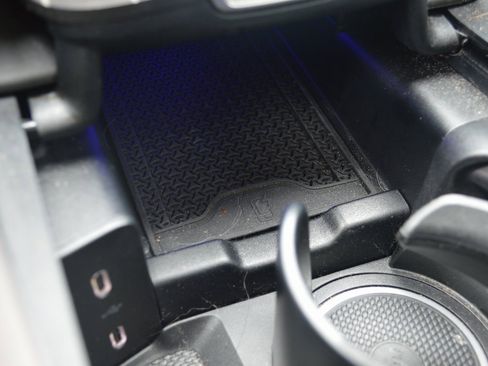 Used 2025 Mercedes-Benz E 350 Sedan image 28