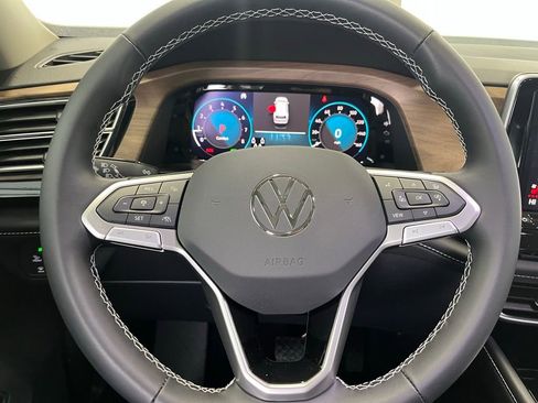 New 2026 Volkswagen Atlas SE image 19