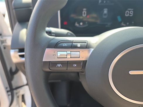 Certified 2026 Hyundai Santa Cruz SEL FWD image 31