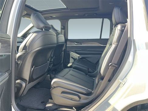 New 2025 Jeep Grand Cherokee L Limited w/ Luxury Tech Group II image 12