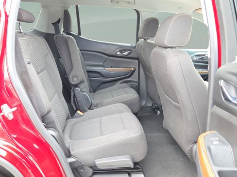 Used 2018 GMC Acadia SLE image 18