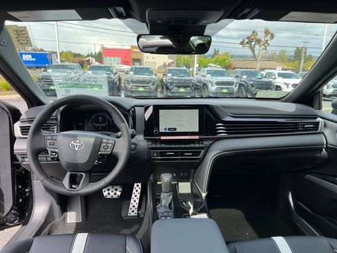 New 2026 Toyota Camry Hybrid image 22