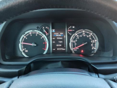 Used 2022 Toyota 4Runner TRD Off-Road image 18