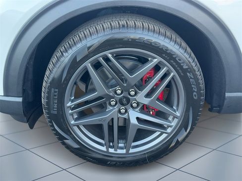 New 2026 Ford Explorer ST w/ Sun And Sound Package image 5