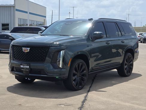 Used 2026 Cadillac Escalade Luxury w/ Touring Package AWD/4WD image 10