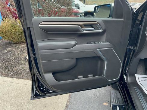 Used 2022 Chevrolet Silverado 1500 LT image 13